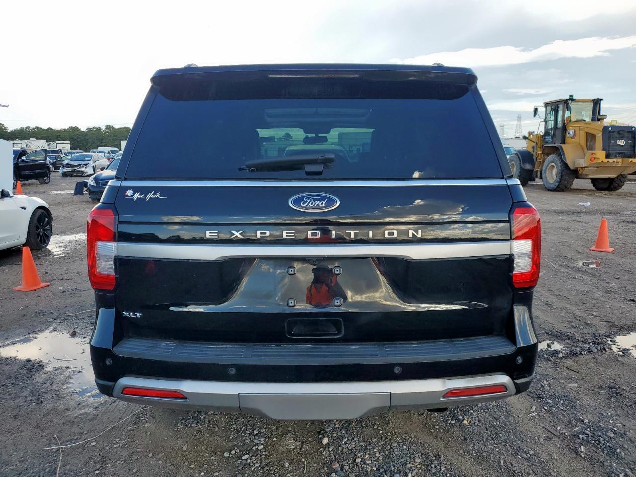 2022 Ford Expedition Xlt VIN: 1FMJU1HT6NEA08154 Lot: 83987675