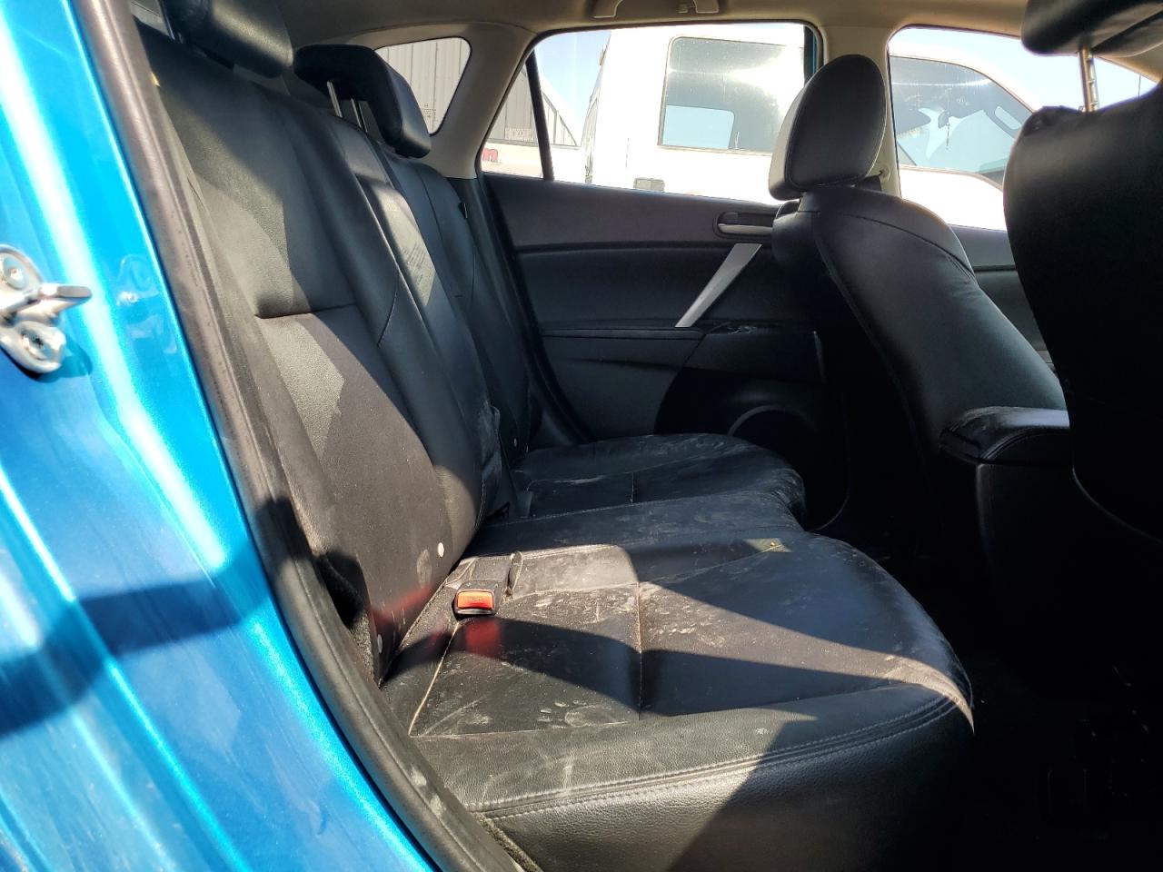 2010 Mazda 3 S VIN: JM1BL1H58A1230595 Lot: 80428215