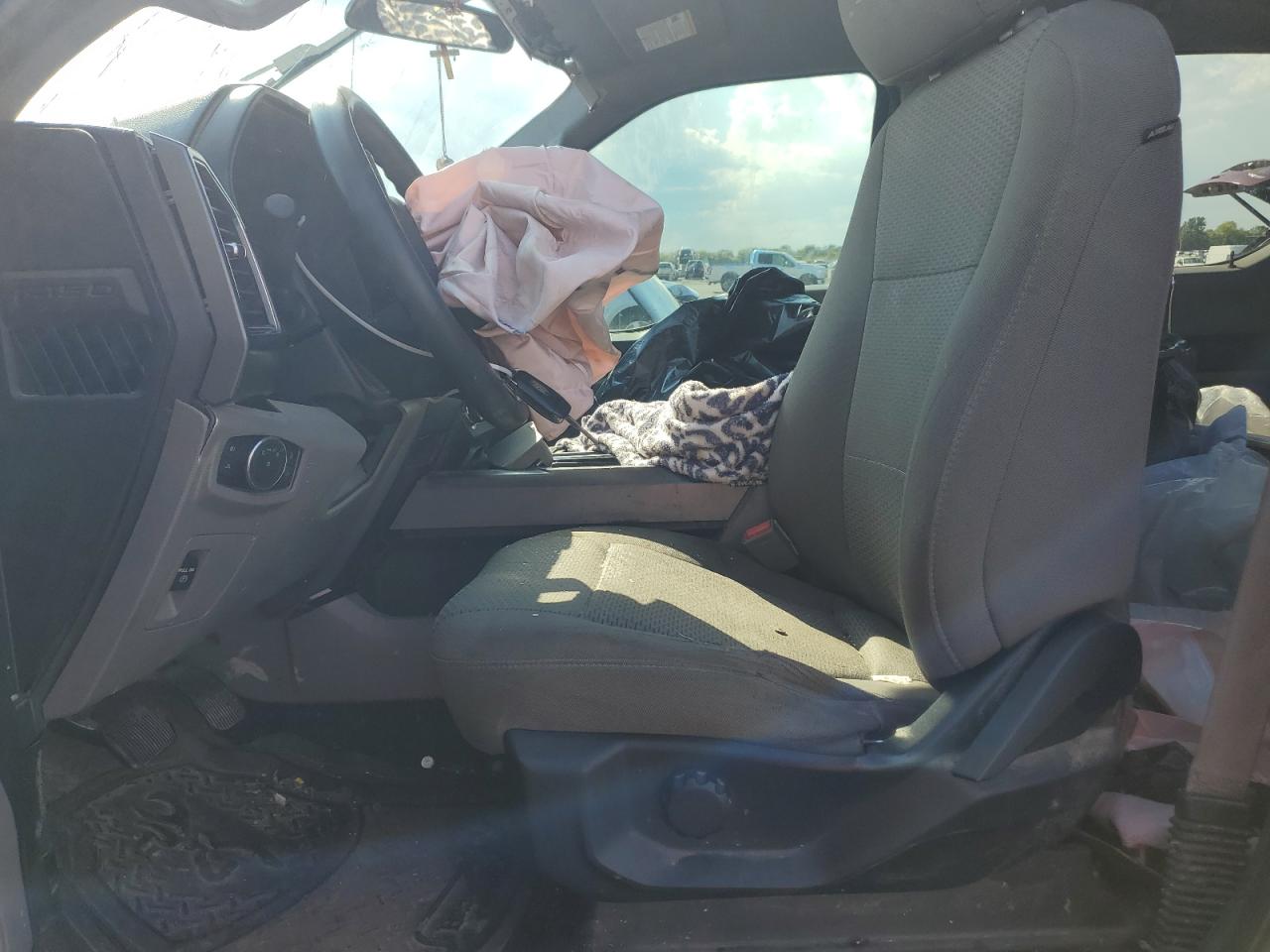 2018 Ford F150 Supercrew VIN: 1FTEW1CP1JFA13700 Lot: 71275595