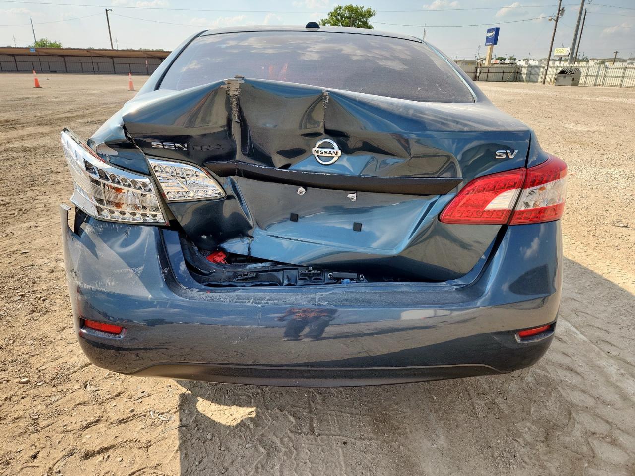 2015 Nissan Sentra S VIN: 3N1AB7AP3FY213111 Lot: 81319575