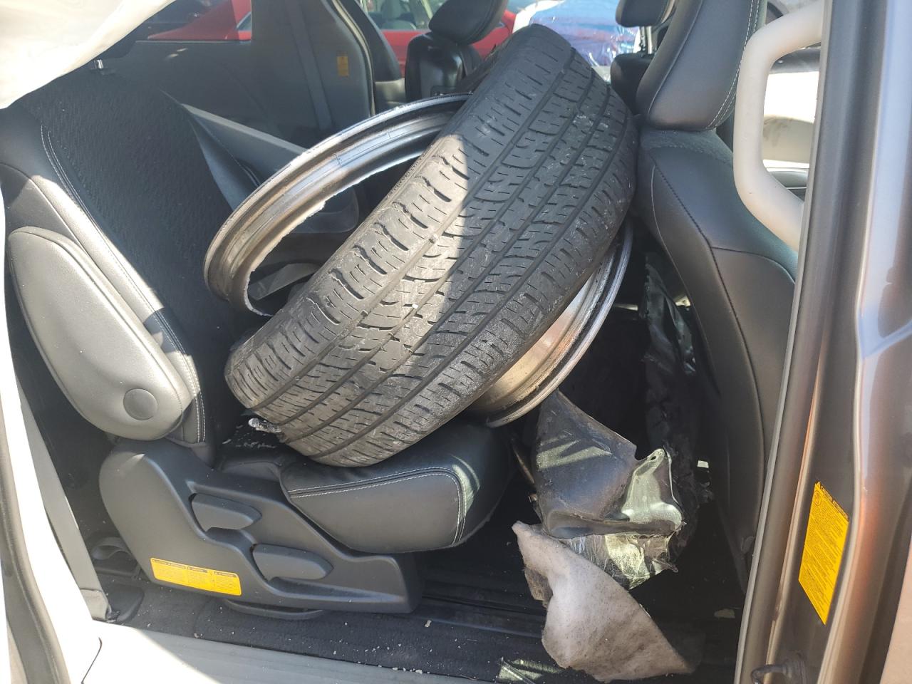 2014 Toyota Sienna Sport VIN: 5TDXK3DC5ES483410 Lot: 84448205