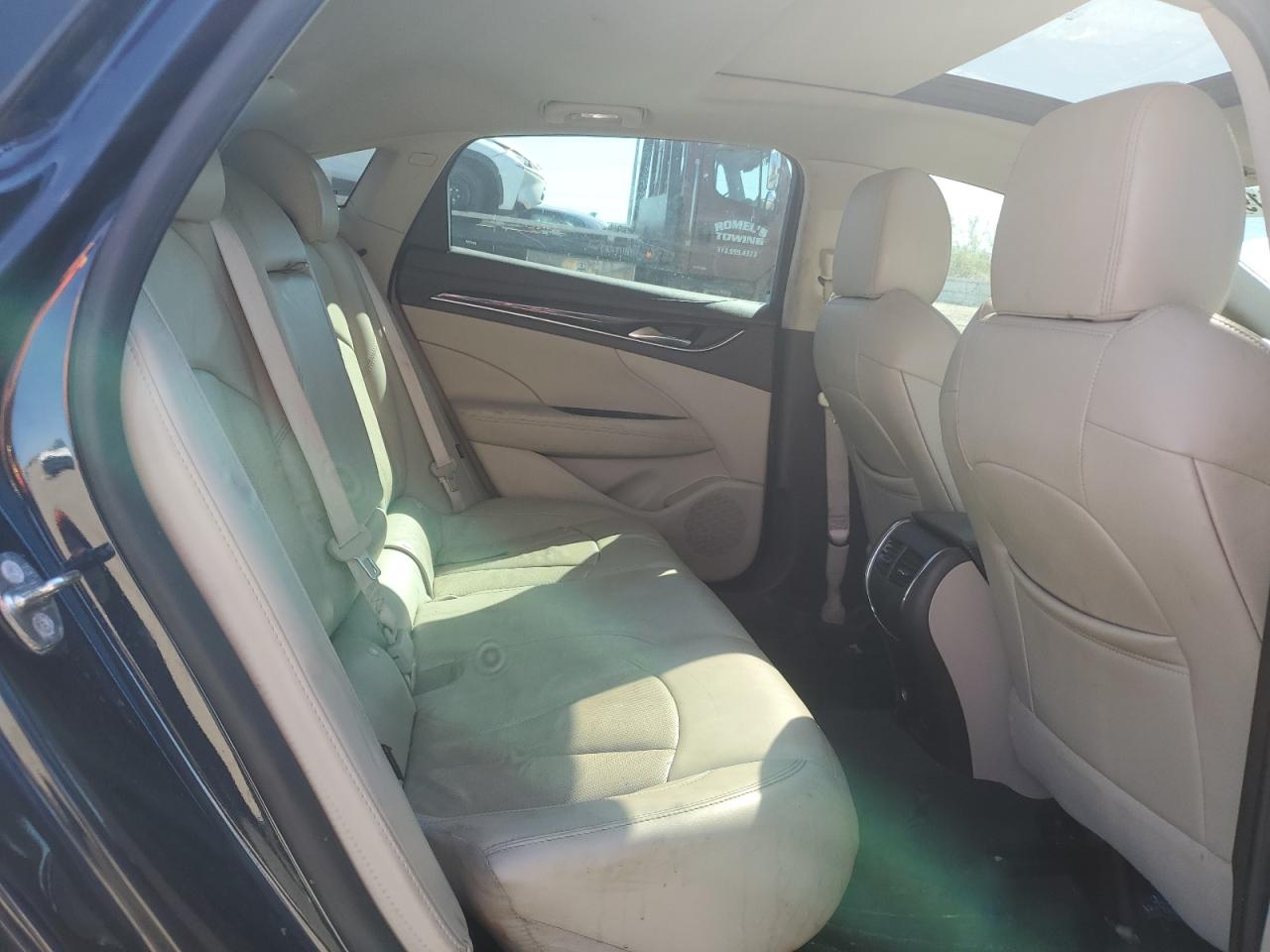 2017 Buick Lacrosse Premium VIN: 1G4ZR5SS8HU195385 Lot: 81419195