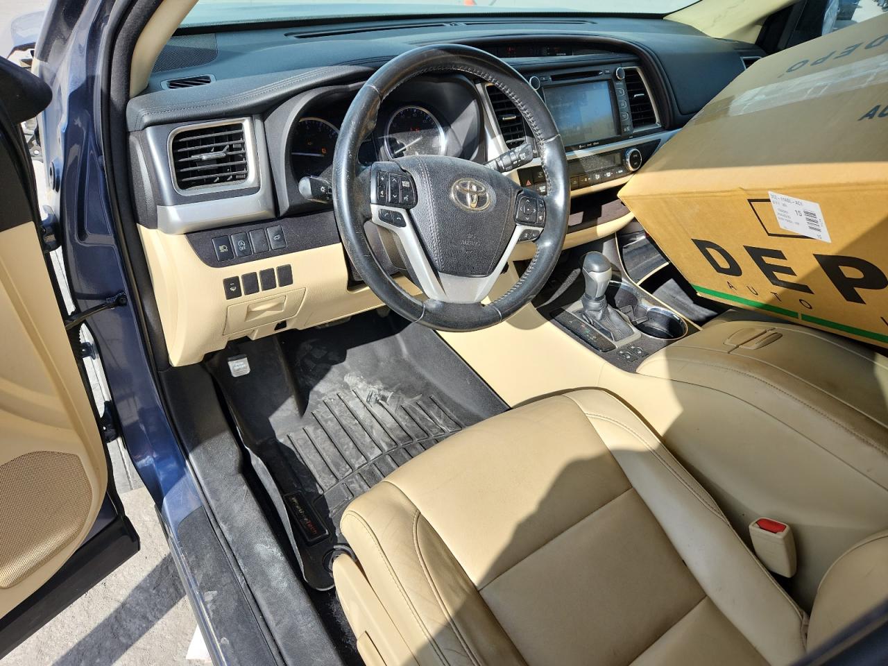 2018 Toyota Highlander Se VIN: 5TDKZRFH0JS286060 Lot: 81498445