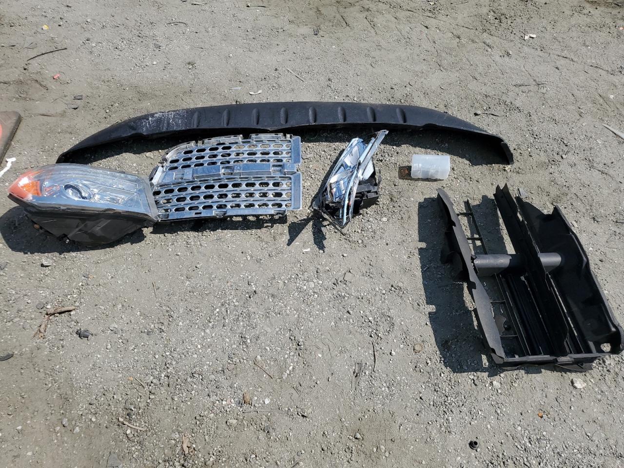 2018 Ram 1500 Laramie VIN: 1C6RR6VT4JS143758 Lot: 81325315