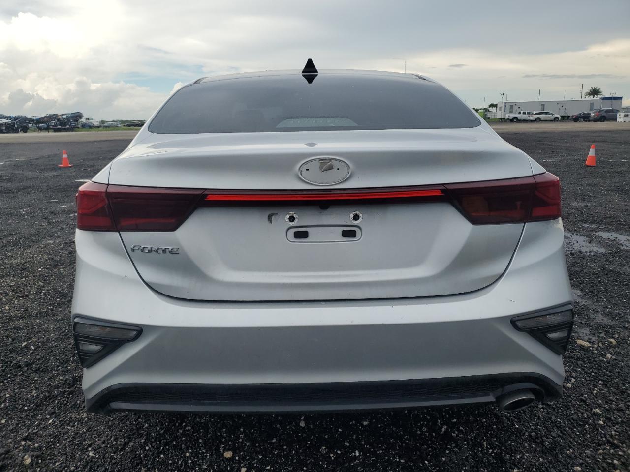 2020 Kia Forte Fe VIN: 3KPF24AD5LE259902 Lot: 71838545