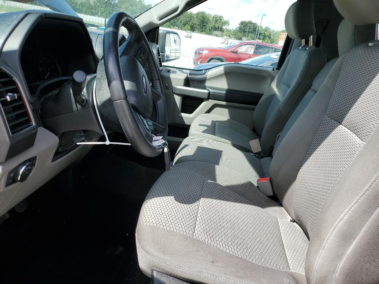 2019 Ford F150 VIN: 1FTMF1E56KFA62559 Lot: 71506495