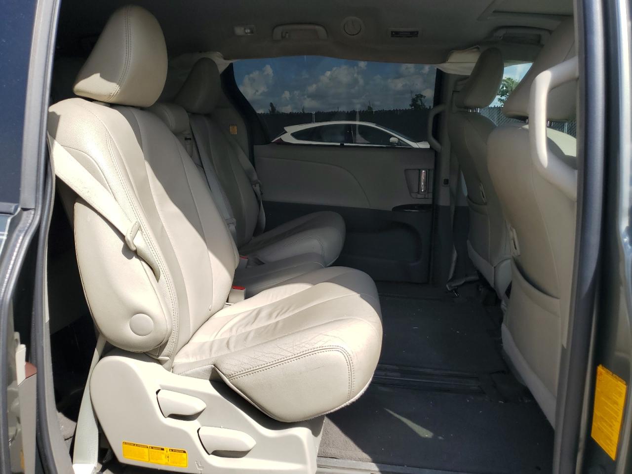 2013 Toyota Sienna Xle VIN: 5TDYK3DC8DS281566 Lot: 84259815