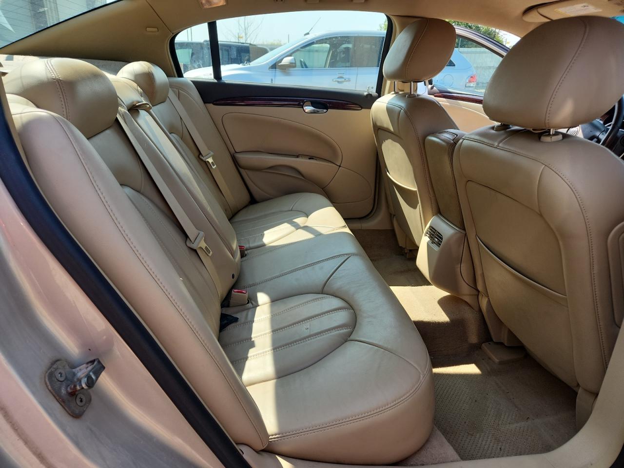 1G4HD57M19U134627 BUICK LUCERNE 2009 TAN Photo 10