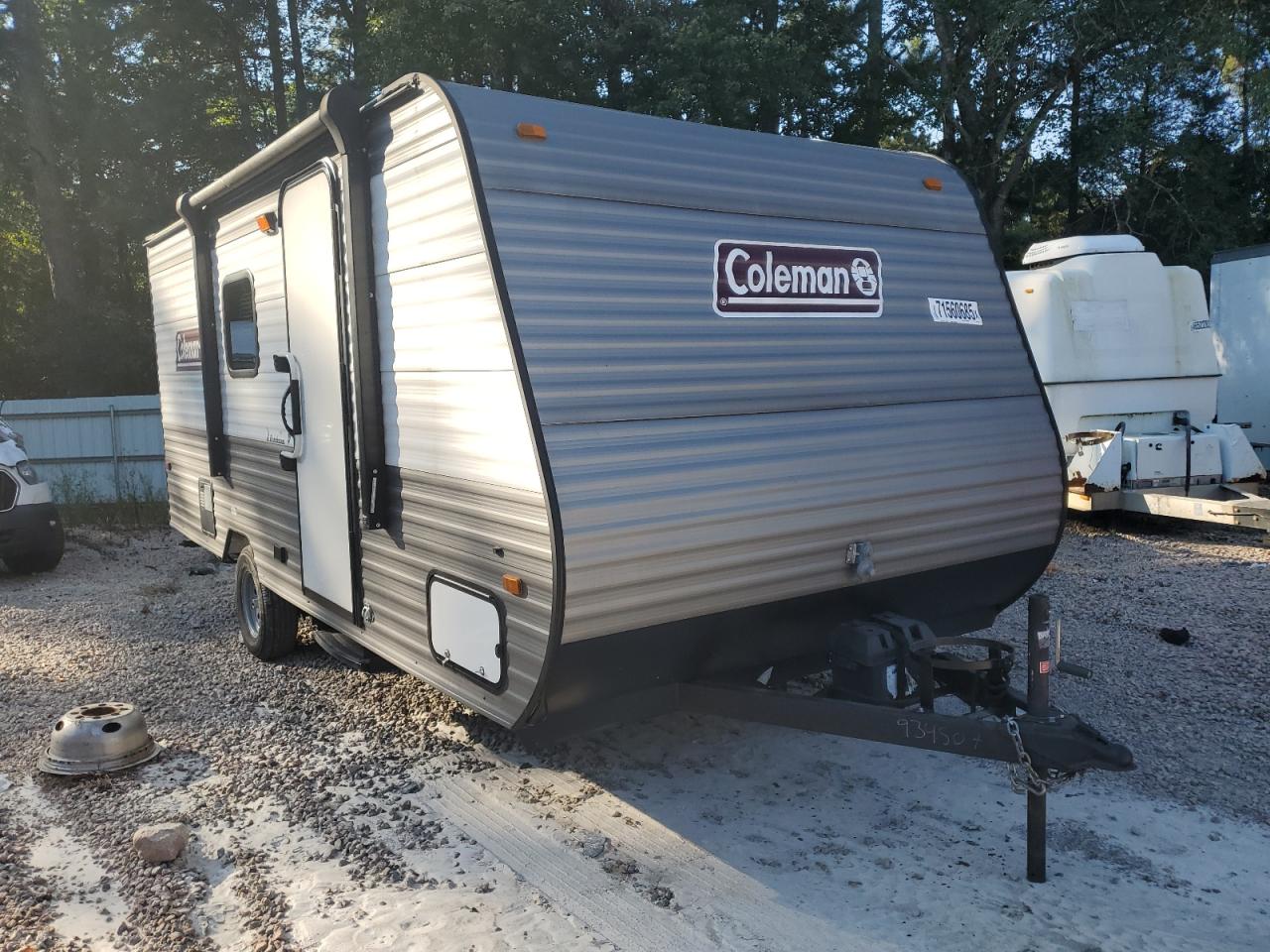 COLEMAN 17B 2023. Lot# 71560685. VIN 4YDTCMG17PJ934507. Photo 1