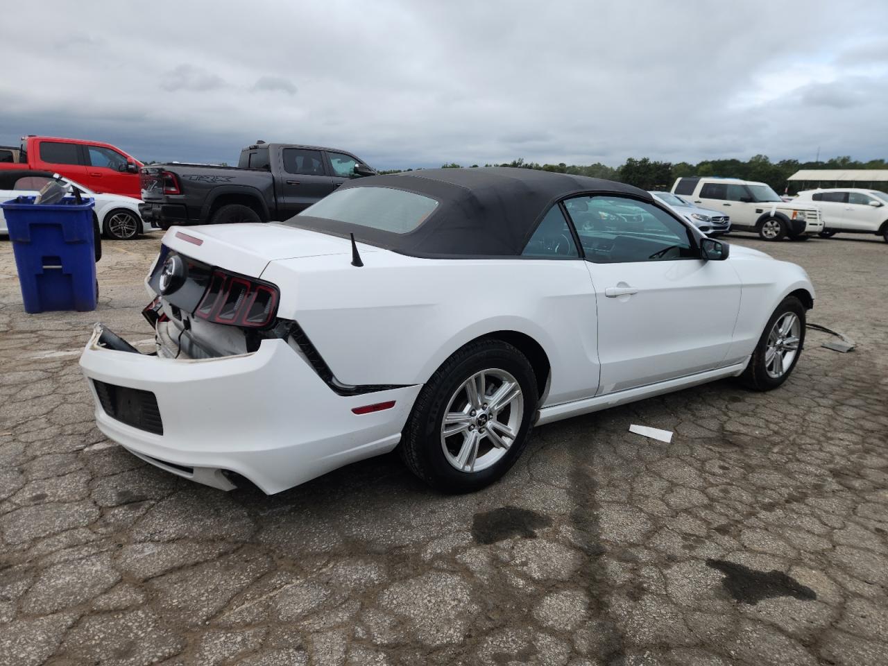2014 Ford Mustang white null gas 1ZVBP8EM5E5271058 photo #4