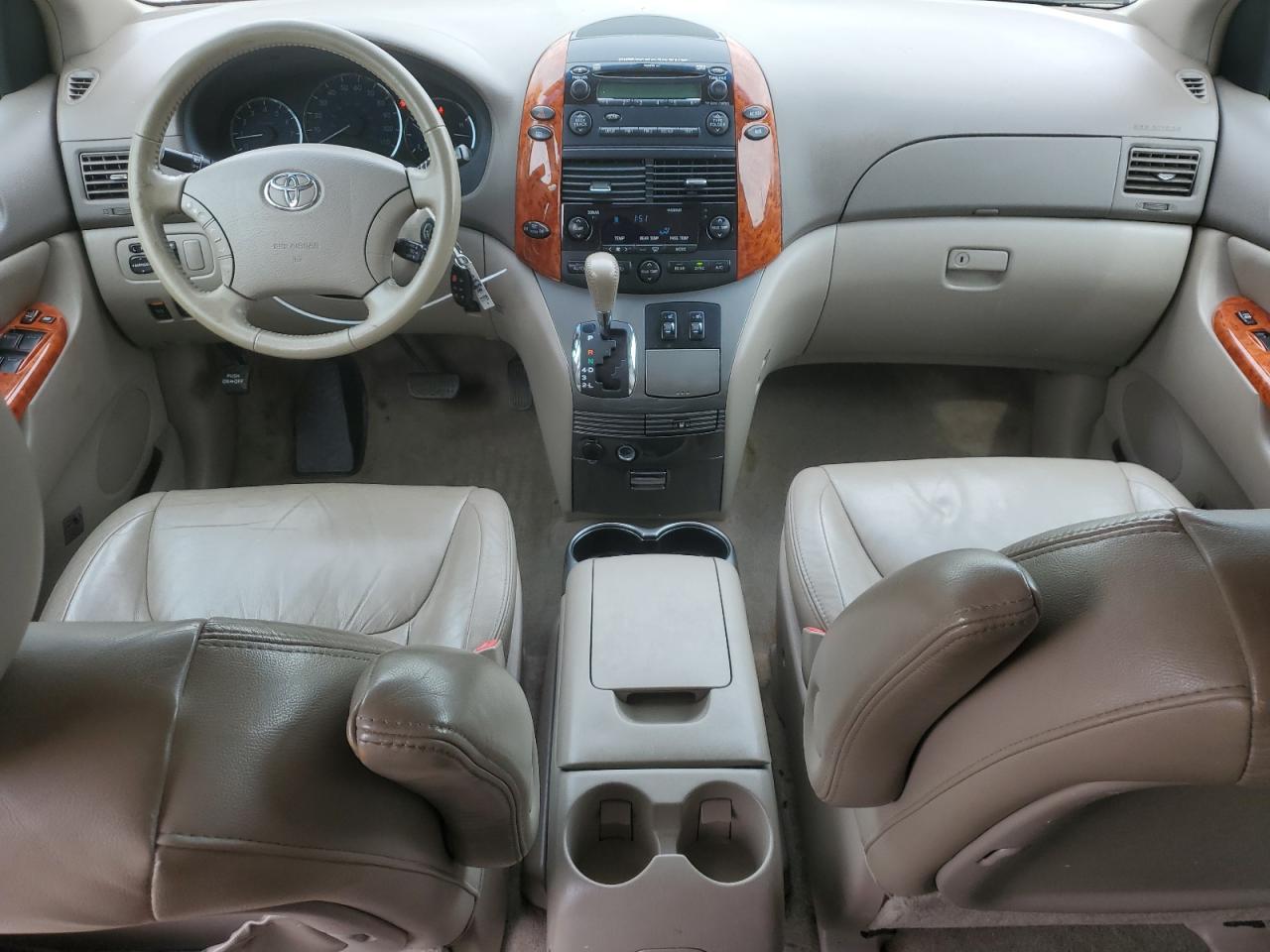 2010 Toyota Sienna Xle VIN: 5TDYK4CC5AS335599 Lot: 84629605