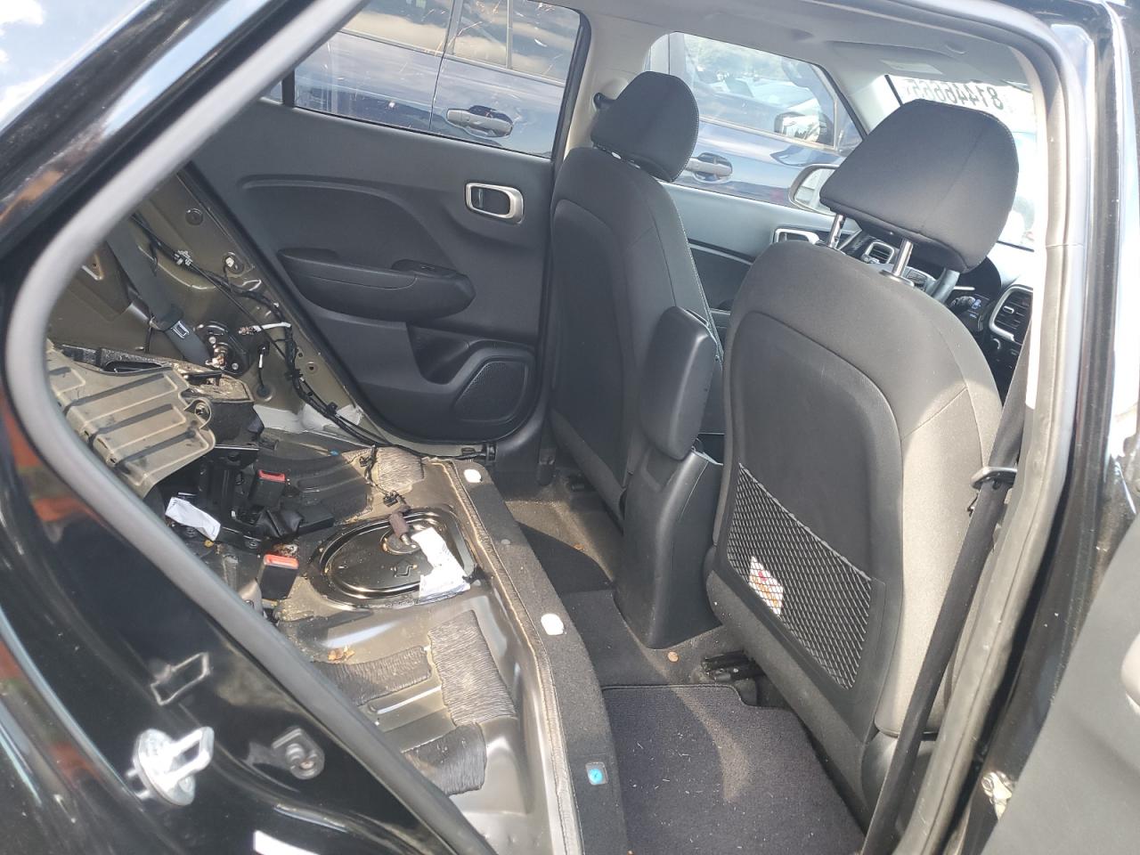 2022 Hyundai Venue Sel VIN: KMHRC8A30NU203441 Lot: 81446665