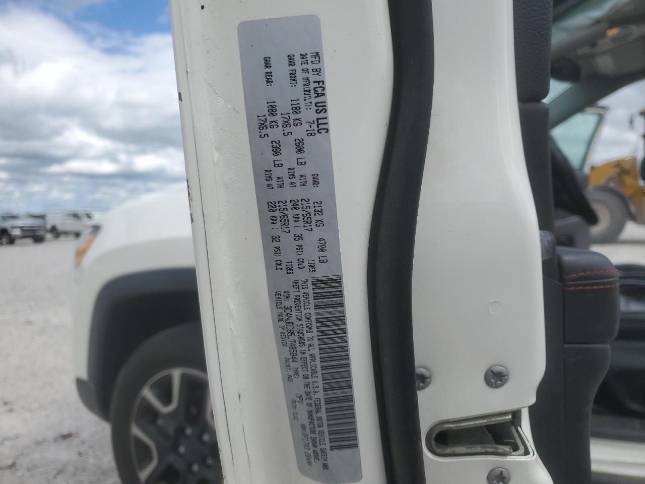 2018 Jeep Compass Trailhawk VIN: 3C4NJDDB5JT485844 Lot: 70873185