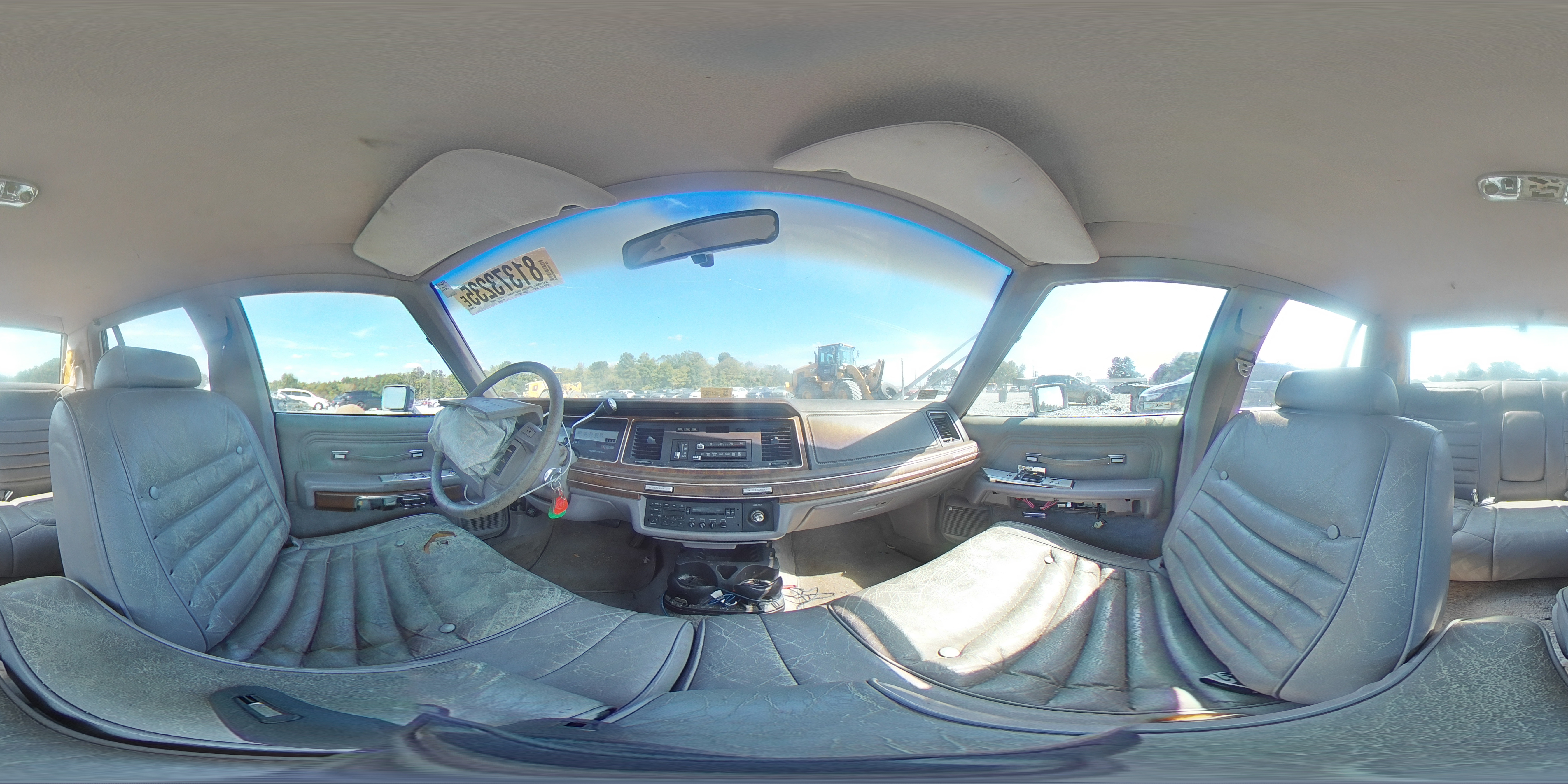 1990 Mercury Unk VIN: 2MECM75FXLX651812 Lot: 81373235