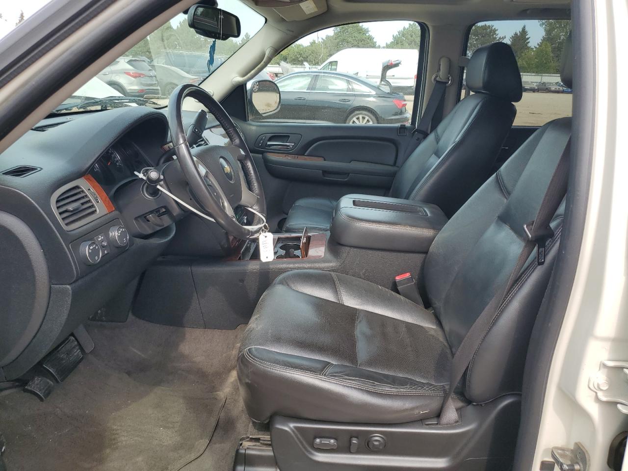 2009 Chevrolet Suburban K1500 Ltz VIN: 1GNFK36359R210164 Lot: 81458345