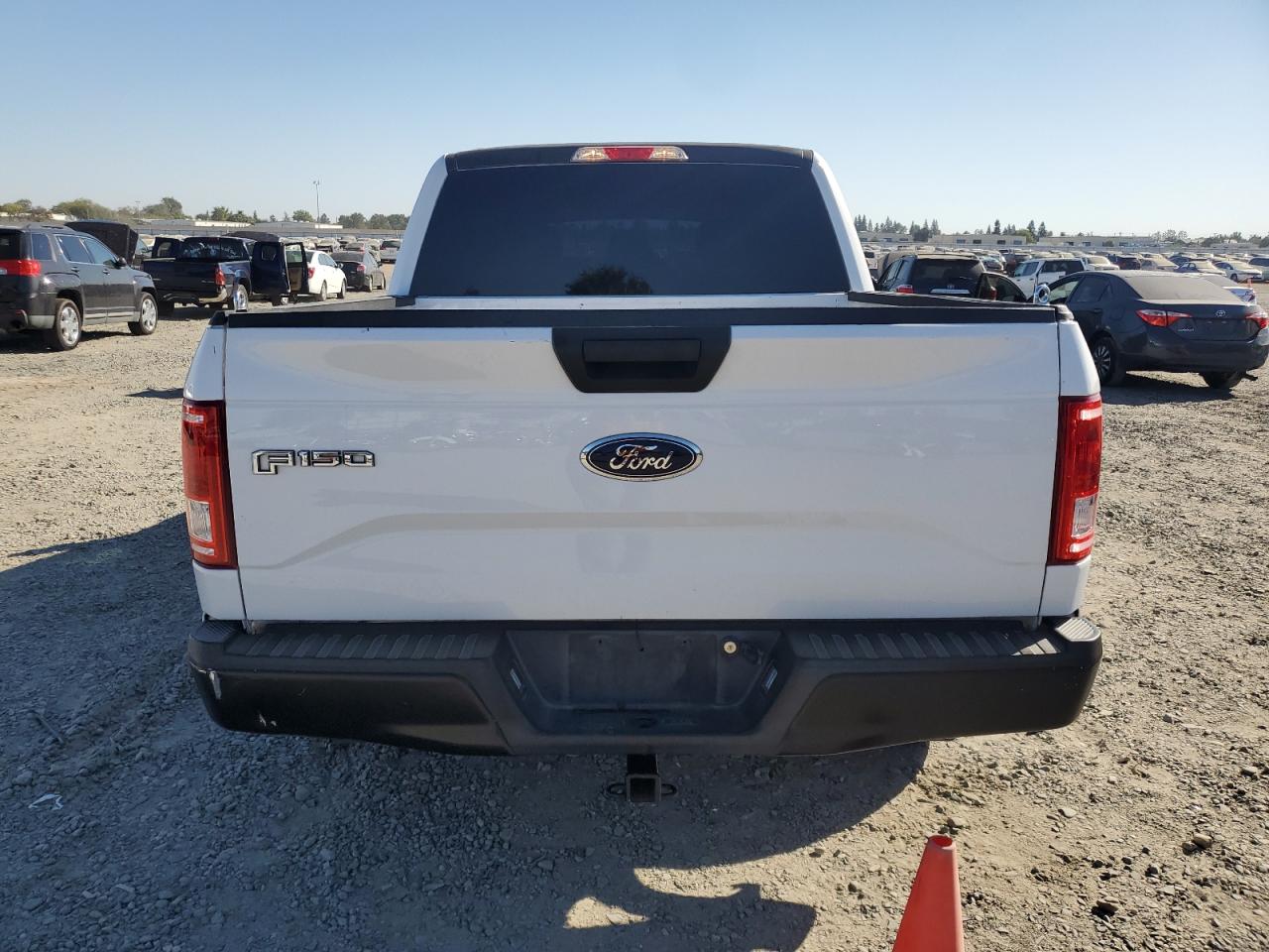 2017 Ford F150 Supercrew VIN: 1FTEW1CG2HKC92396 Lot: 81133455