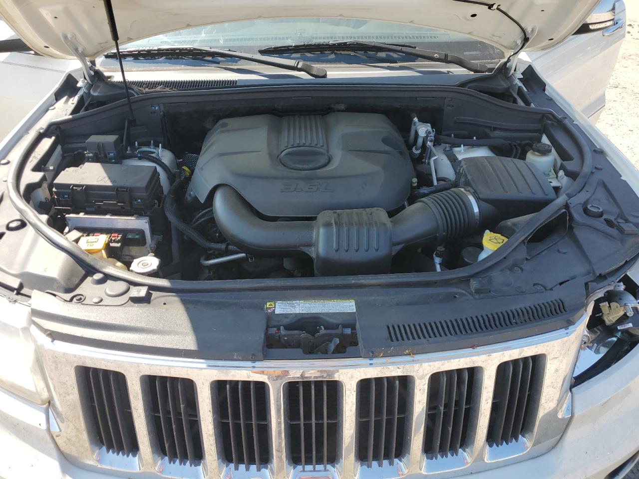 2011 Jeep Grand Cherokee Limited VIN: 1J4RS5GG4BC573268 Lot: 80572085