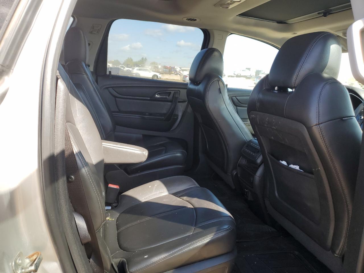 2016 Chevrolet Traverse Lt VIN: 1GNKRHKD0GJ171999 Lot: 81769735