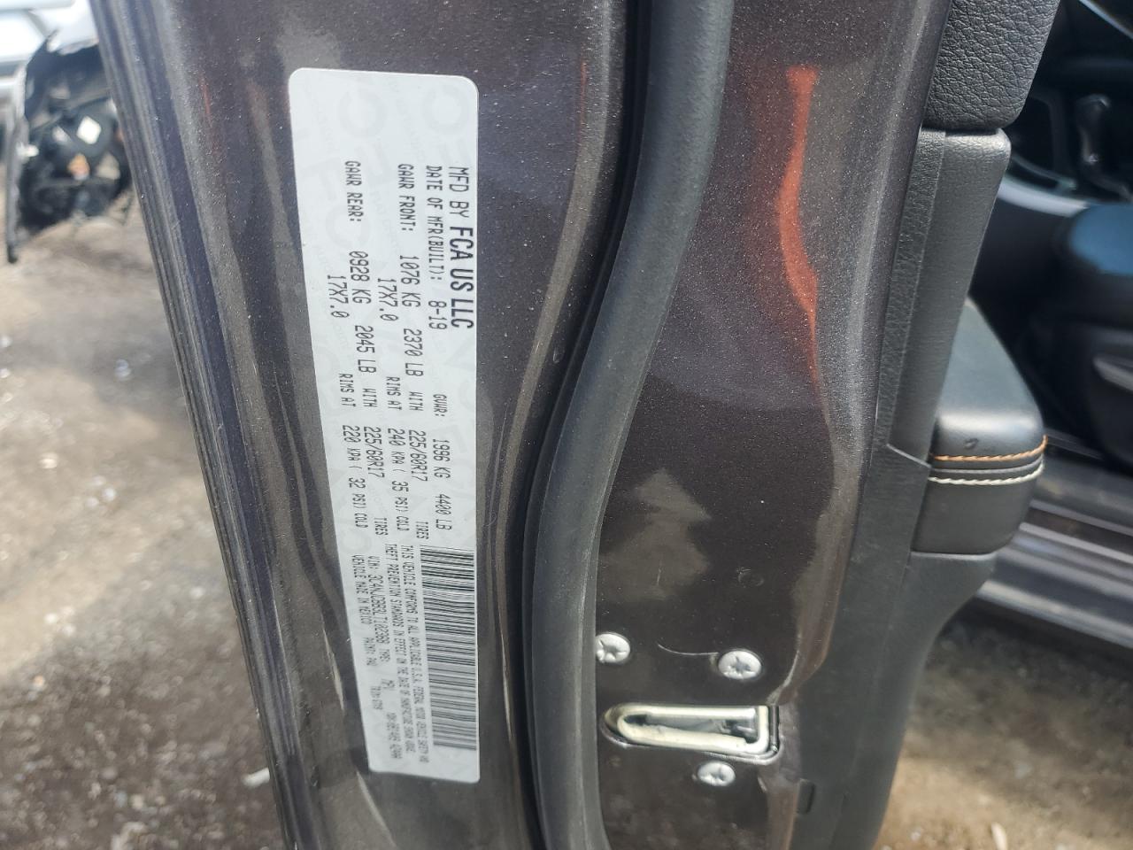 2020 Jeep Compass Latitude VIN: 3C4NJCBB3LT102368 Lot: 84216335