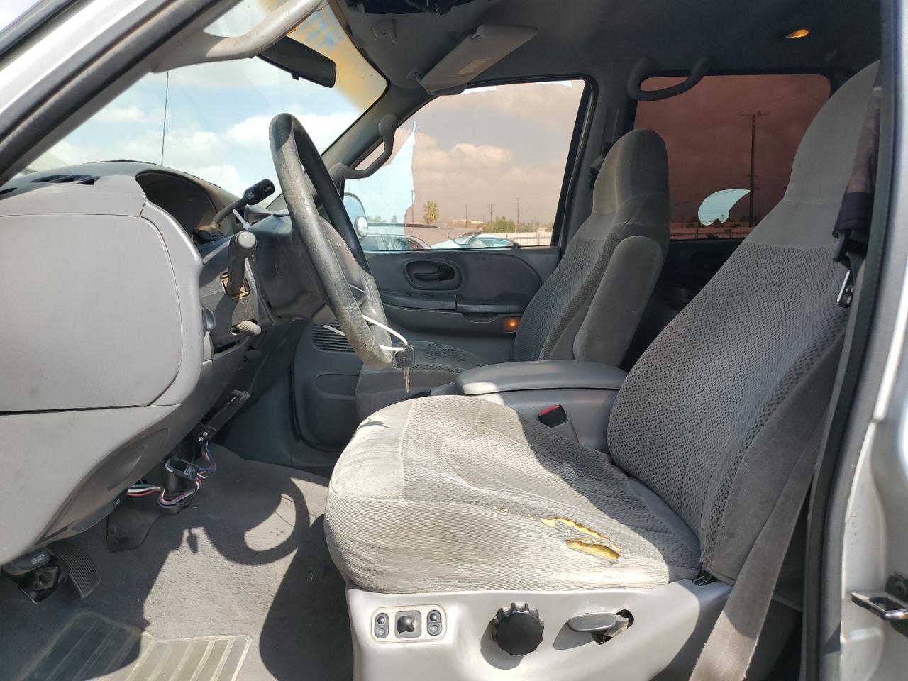 2001 Ford F150 Supercrew VIN: 1FTRW08L71KE05170 Lot: 80390595