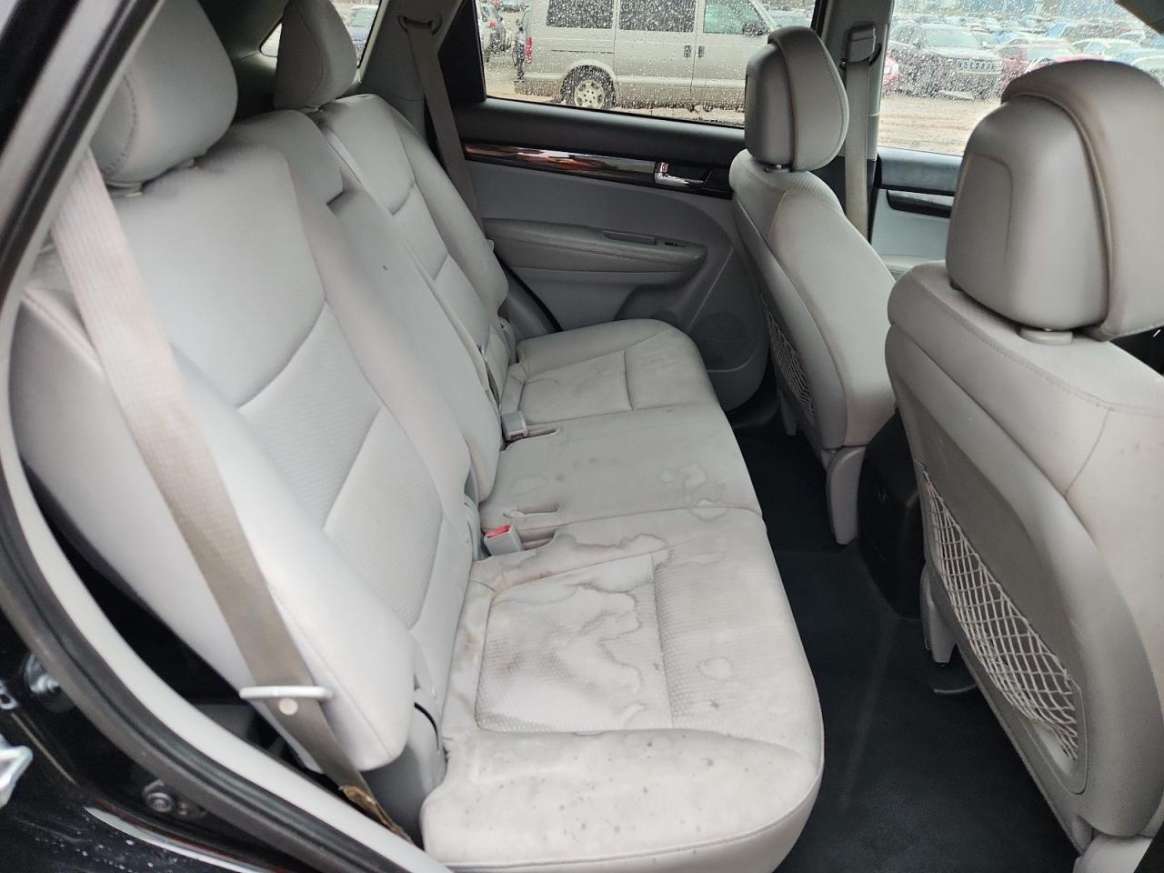 2012 Kia Sorento Base VIN: 5XYKT3A15CG242015 Lot: 81762275