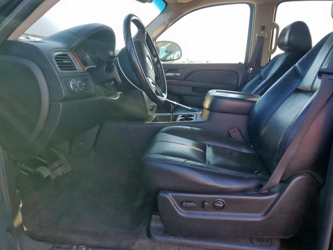 2010 GMC Yukon Slt VIN: 1GKMCCE36AR241740 Lot: 84279325