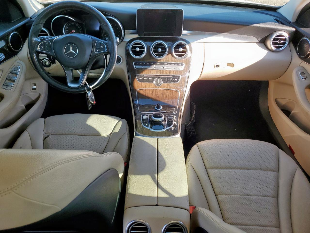 2017 Mercedes-Benz C 300 VIN: 55SWF4JBXHU231595 Lot: 71560265