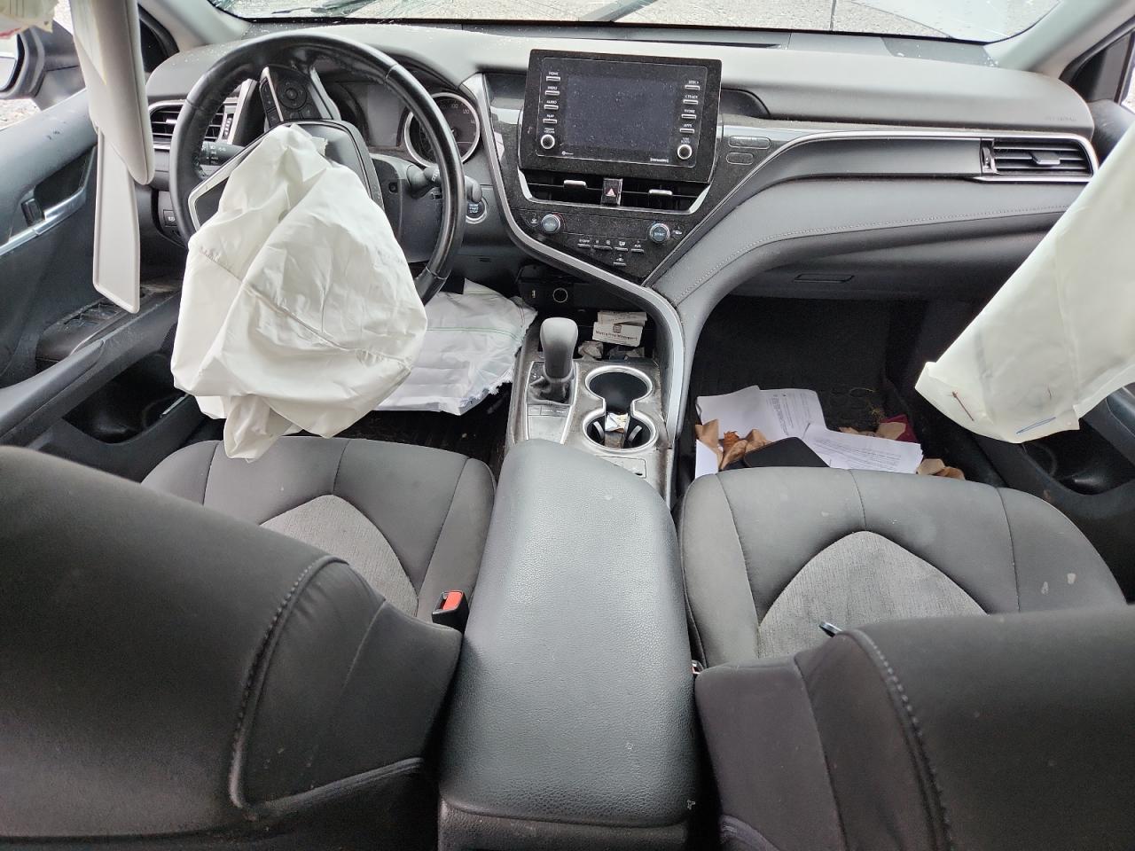 2022 Toyota Camry Le VIN: 4T1R11AK5NU075587 Lot: 83808935