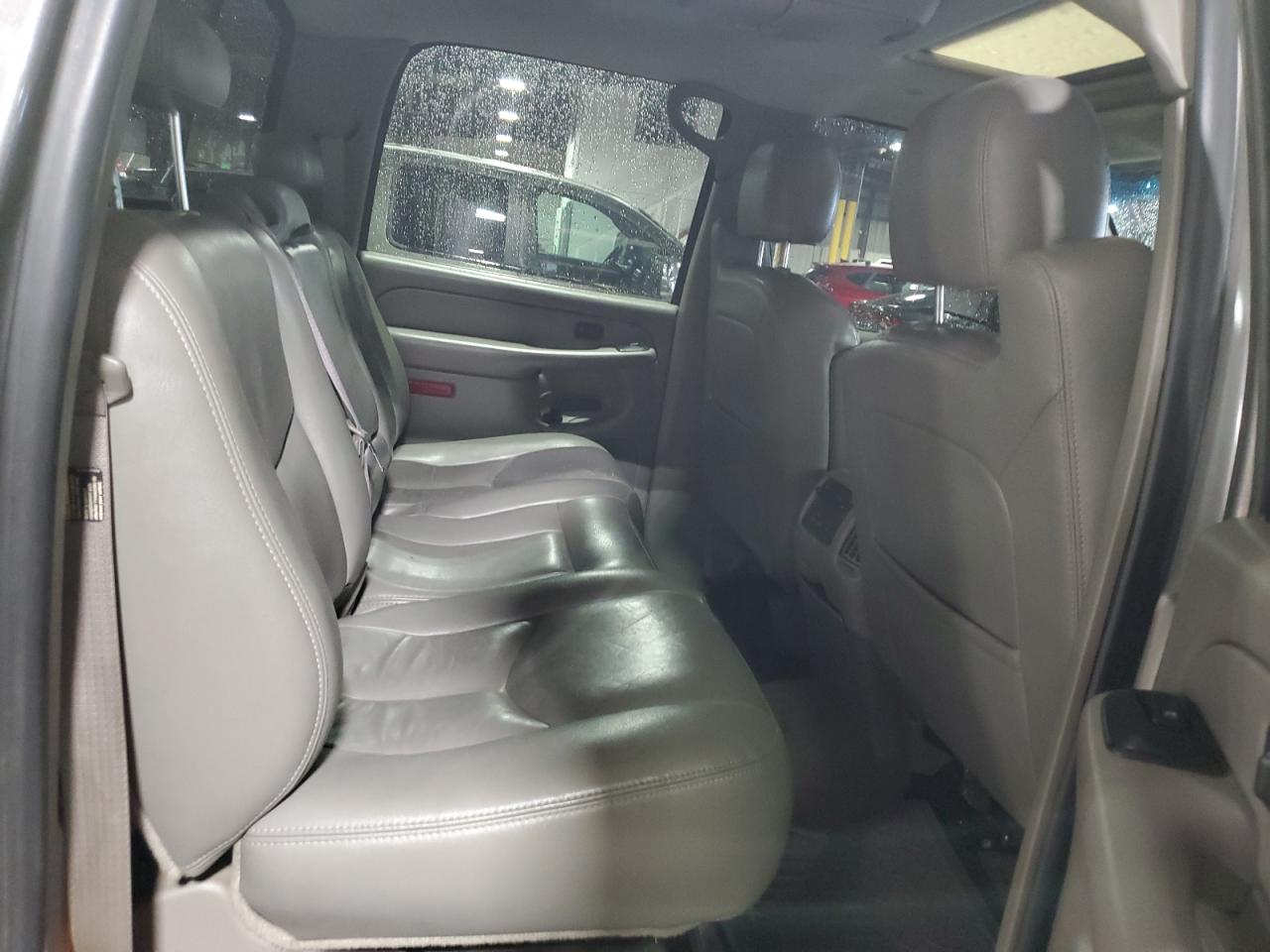 2006 GMC Sierra K2500 Heavy Duty VIN: 1GTHK23U56F176460 Lot: 81754455