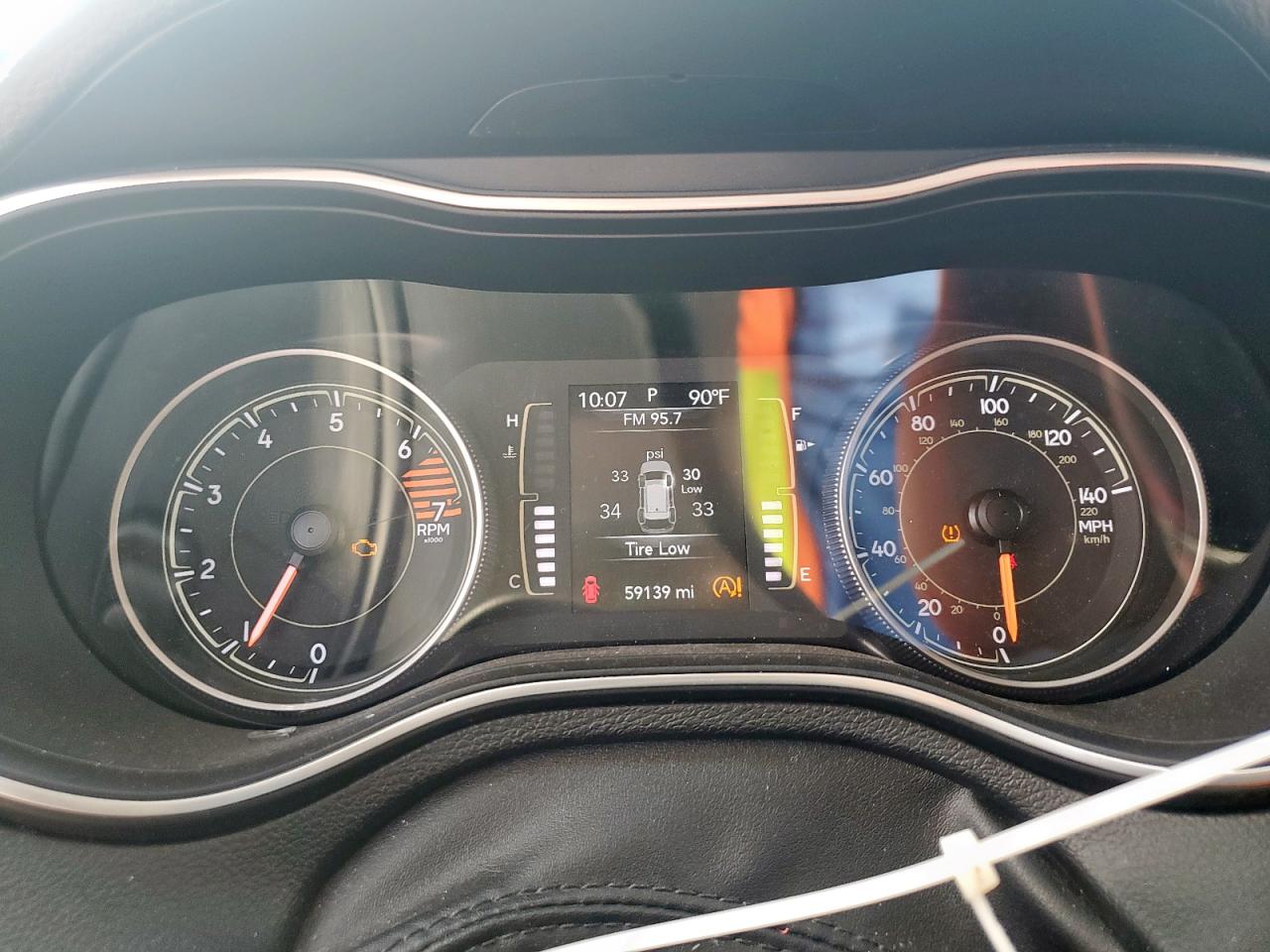 2019 Jeep Cherokee Latitude Plus VIN: 1C4PJLLB8KD151321 Lot: 71225075