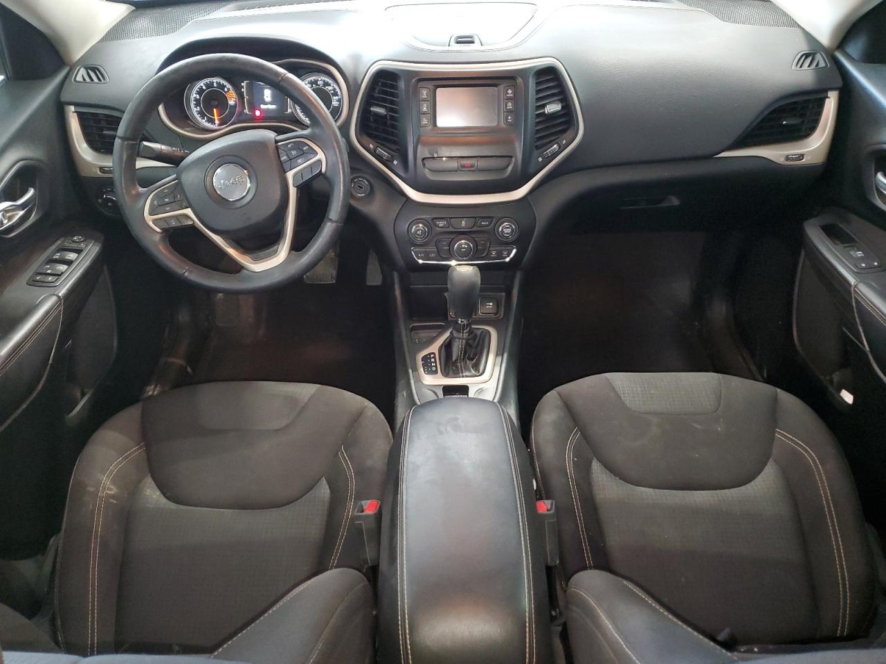 2016 Jeep Cherokee Latitude VIN: 1C4PJLCB0GW351220 Lot: 81682925