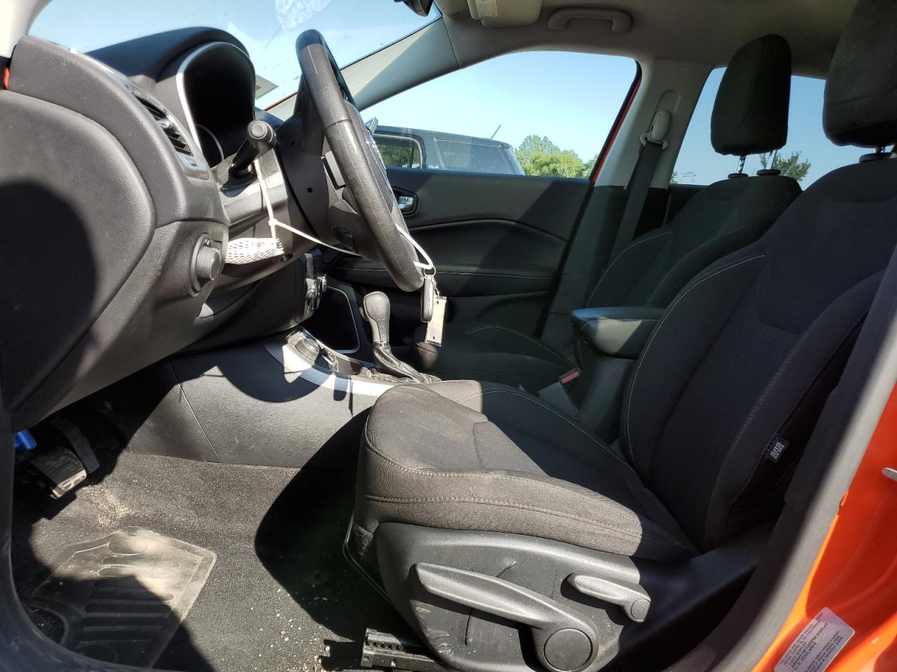 2017 Jeep Compass Sport VIN: 3C4NJDAB0HT647460 Lot: 80199615