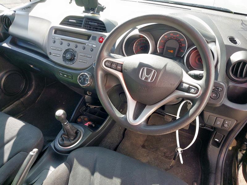 2011 HONDA JAZZ I-VTEC ES 