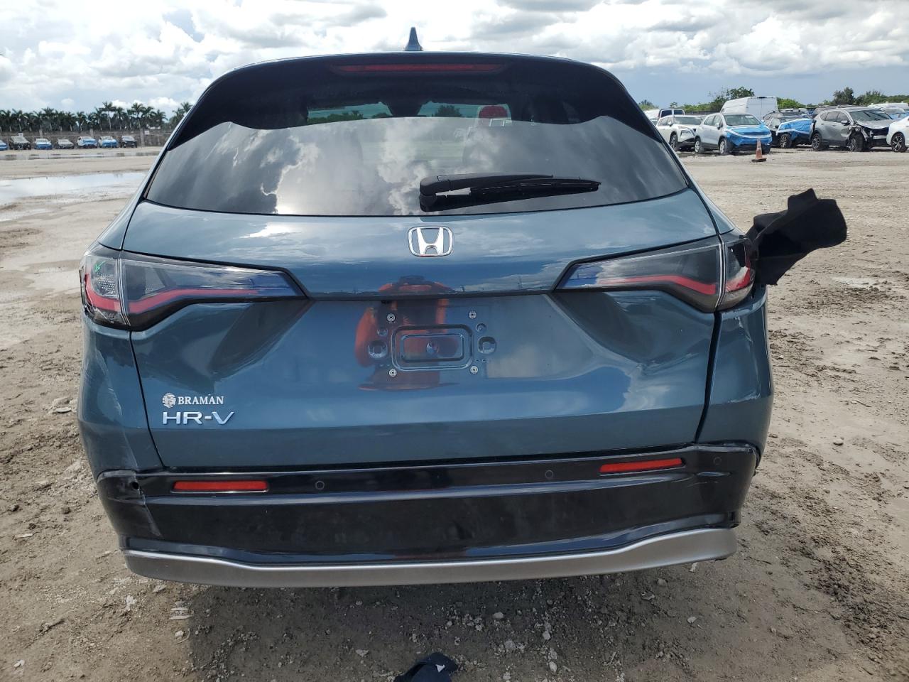 2025 Honda Hr-V Exl VIN: 3CZRZ1H7XSM738600 Lot: 80430845