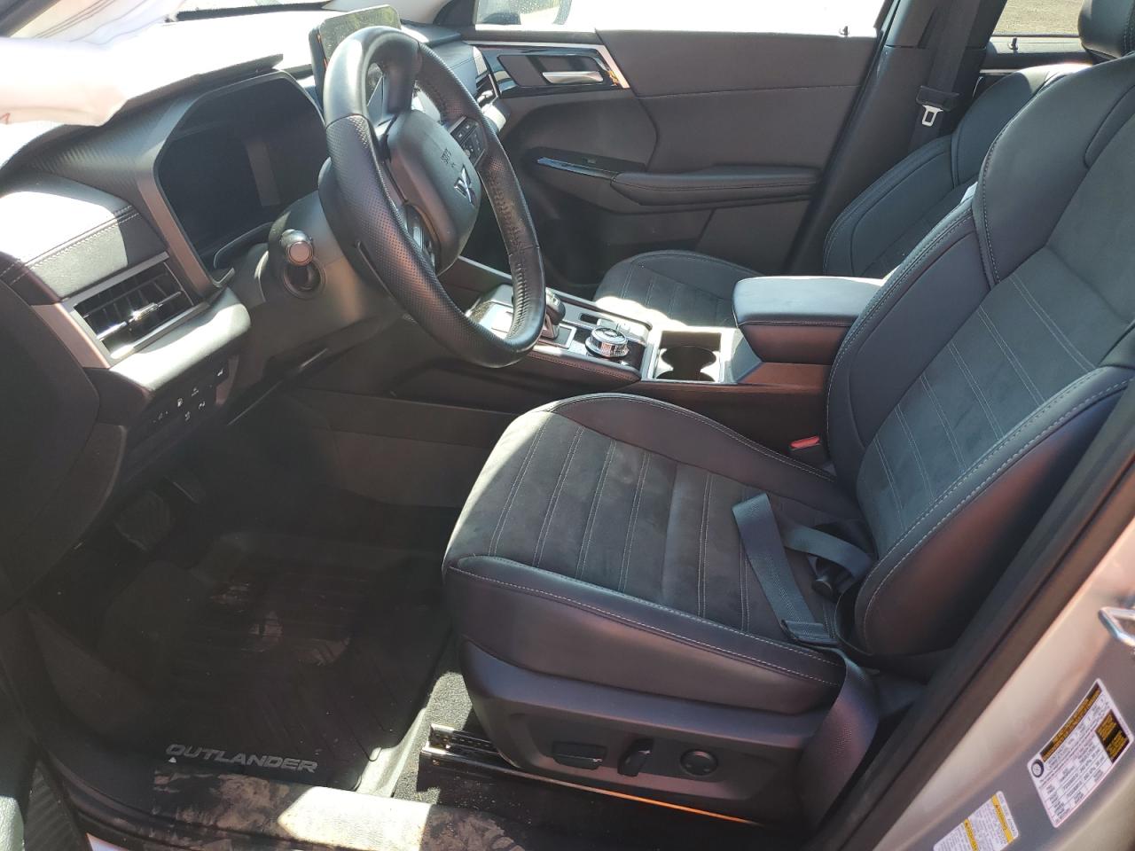 2024 Mitsubishi Outlander Se VIN: JA4T5VA91RZ620822 Lot: 80783595