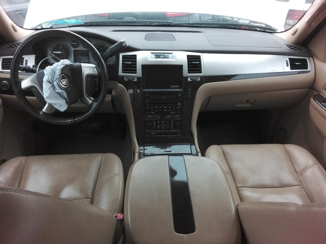 2010 Cadillac Escalade Esv Luxury VIN: 1GYUKHEF4AR263221 Lot: 68519285