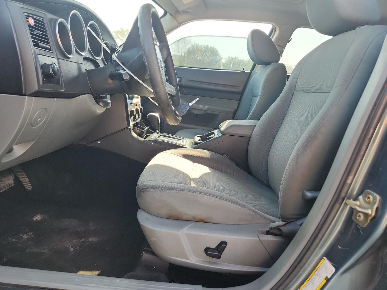 2005 Dodge Magnum Sxt VIN: 2D4FV48V35H570230 Lot: 80493115