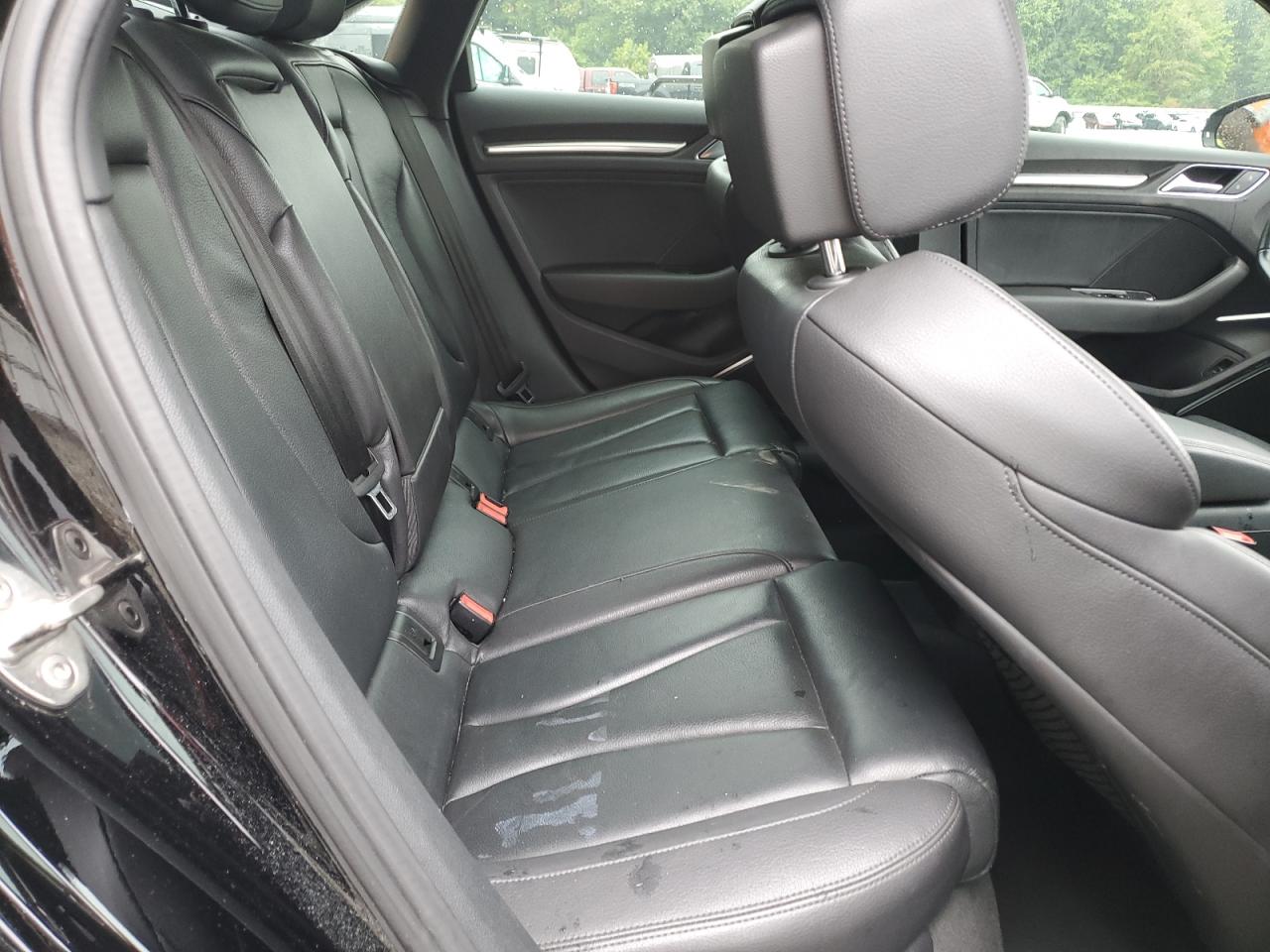 2018 Audi A3 Premium Plus VIN: WAUJ8GFF7J1093996 Lot: 71361475