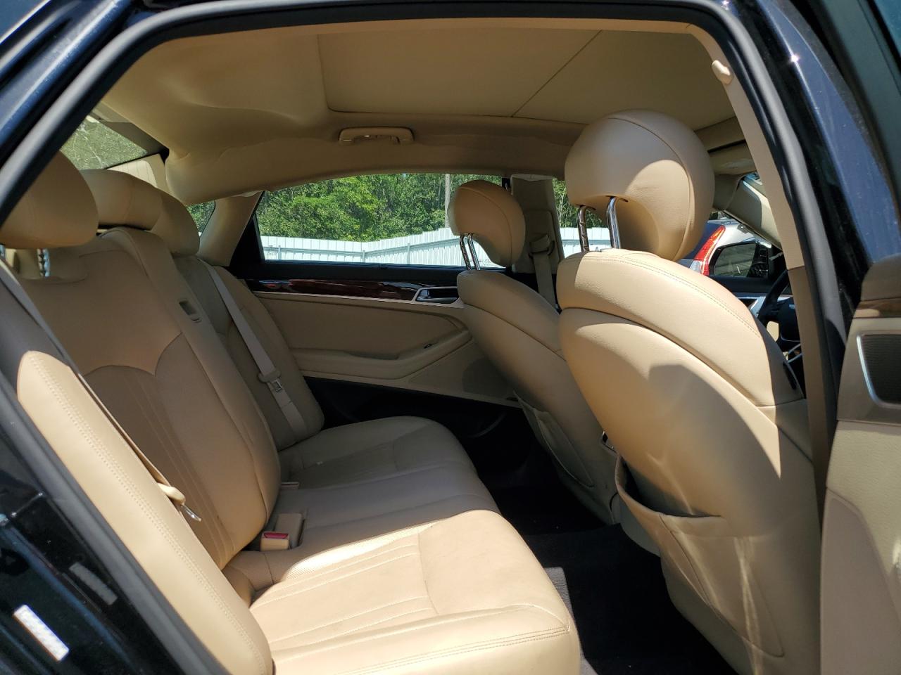 2016 Hyundai Genesis 3.8L VIN: KMHGN4JE3GU140186 Lot: 80061255