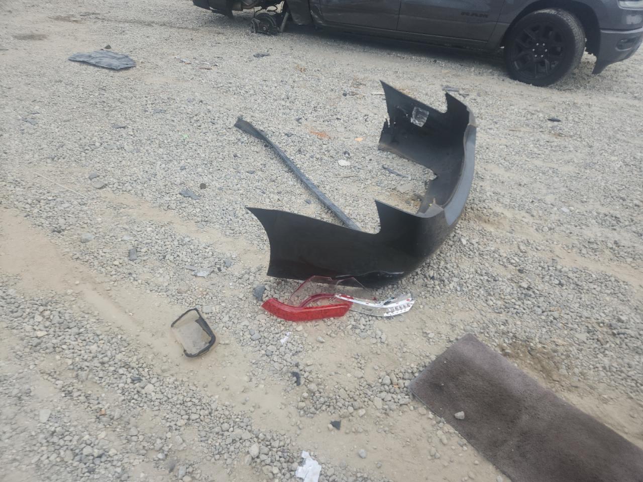 2010 Toyota Camry Base VIN: 4T1BF3EK2AU110380 Lot: 81767185