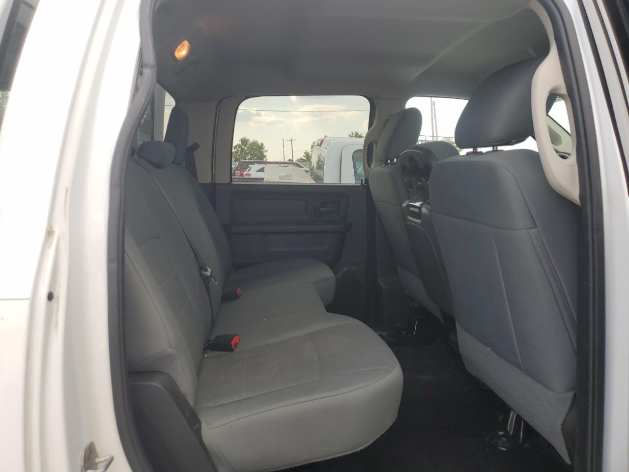 car-image car-image