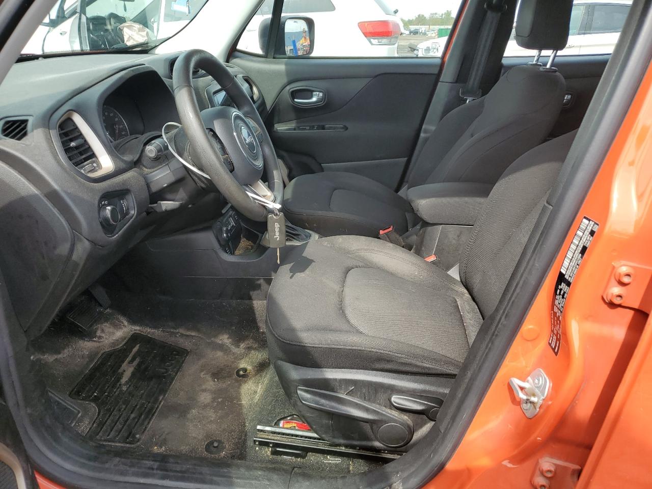 2015 Jeep Renegade Sport VIN: ZACCJBAT2FPC13694 Lot: 81276415