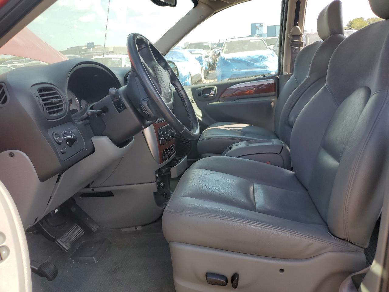 2005 Chrysler Town & Country Limited VIN: 2C8GP64L85R189414 Lot: 84431615