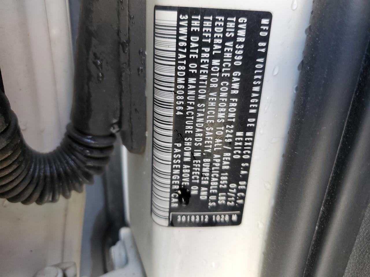 2013 Volkswagen Beetle Turbo VIN: 3VWV67AT8DM608564 Lot: 80722375