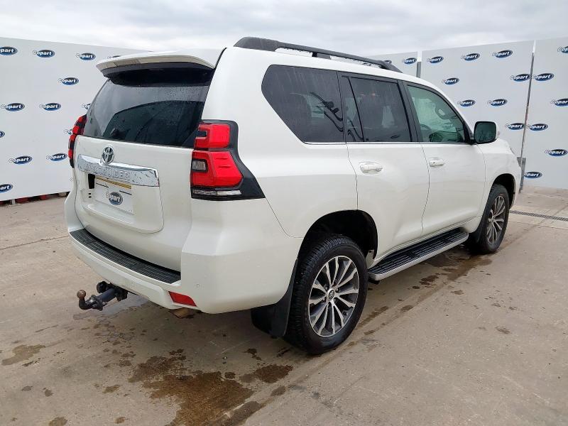 2018 TOYOTA LAND CRUISER INVINCIBLE D 