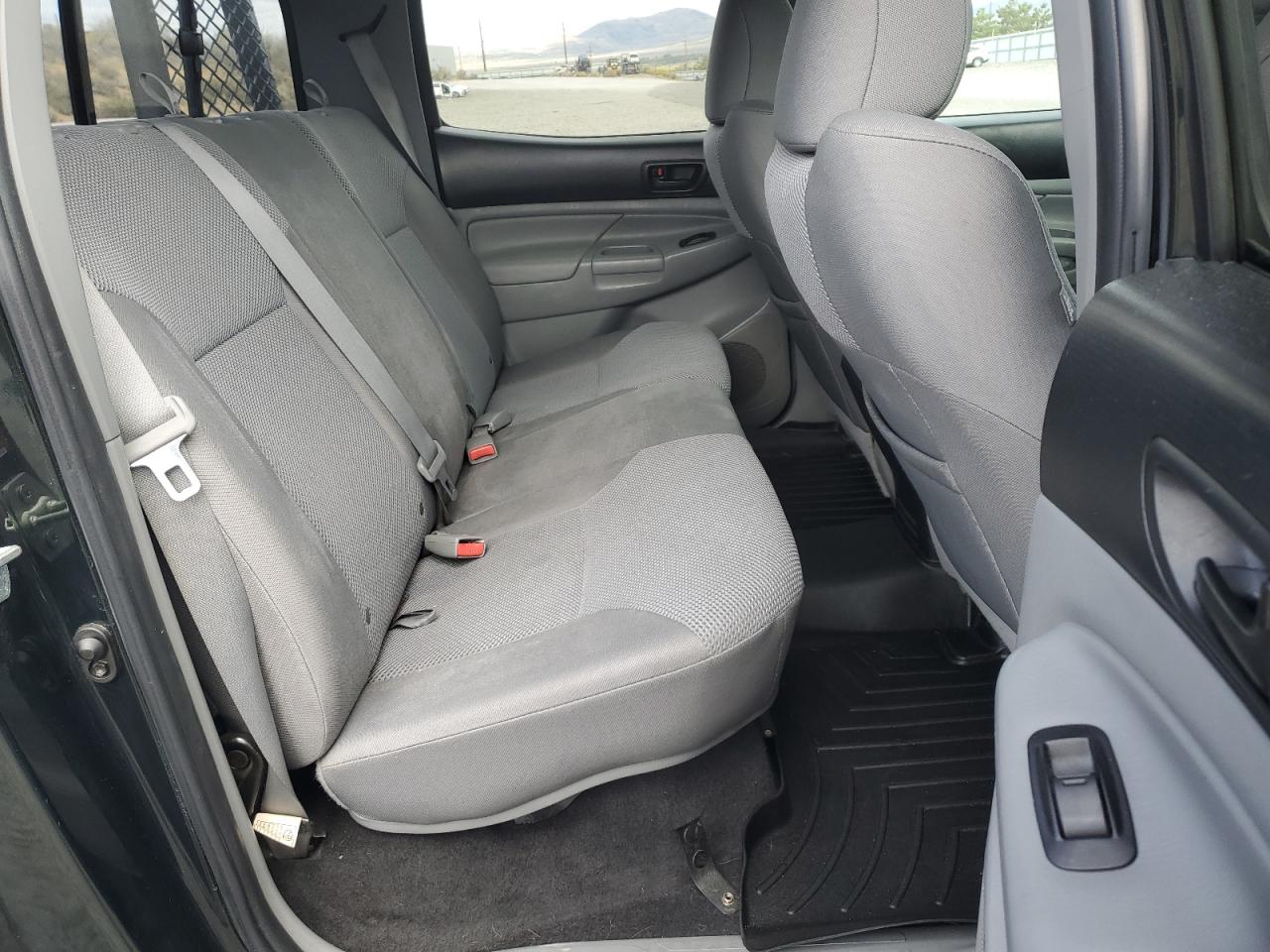 2013 Toyota Tacoma Double Cab VIN: 3TMLU4EN4DM105432 Lot: 84613245