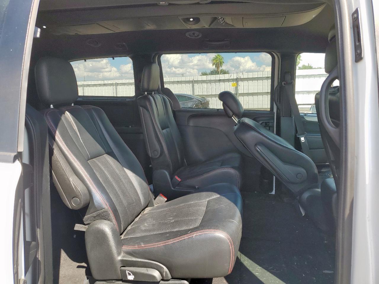 2017 Dodge Grand Caravan Gt VIN: 2C4RDGEG3HR715589 Lot: 84463375