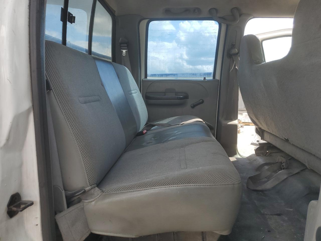 2005 Ford F350 Srw Super Duty VIN: 1FTWW31P05EC70569 Lot: 81058305