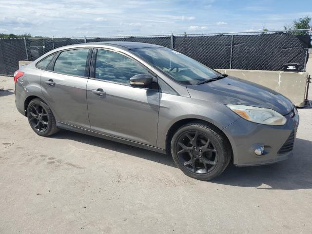 Sedans FORD FOCUS 2014 Gray