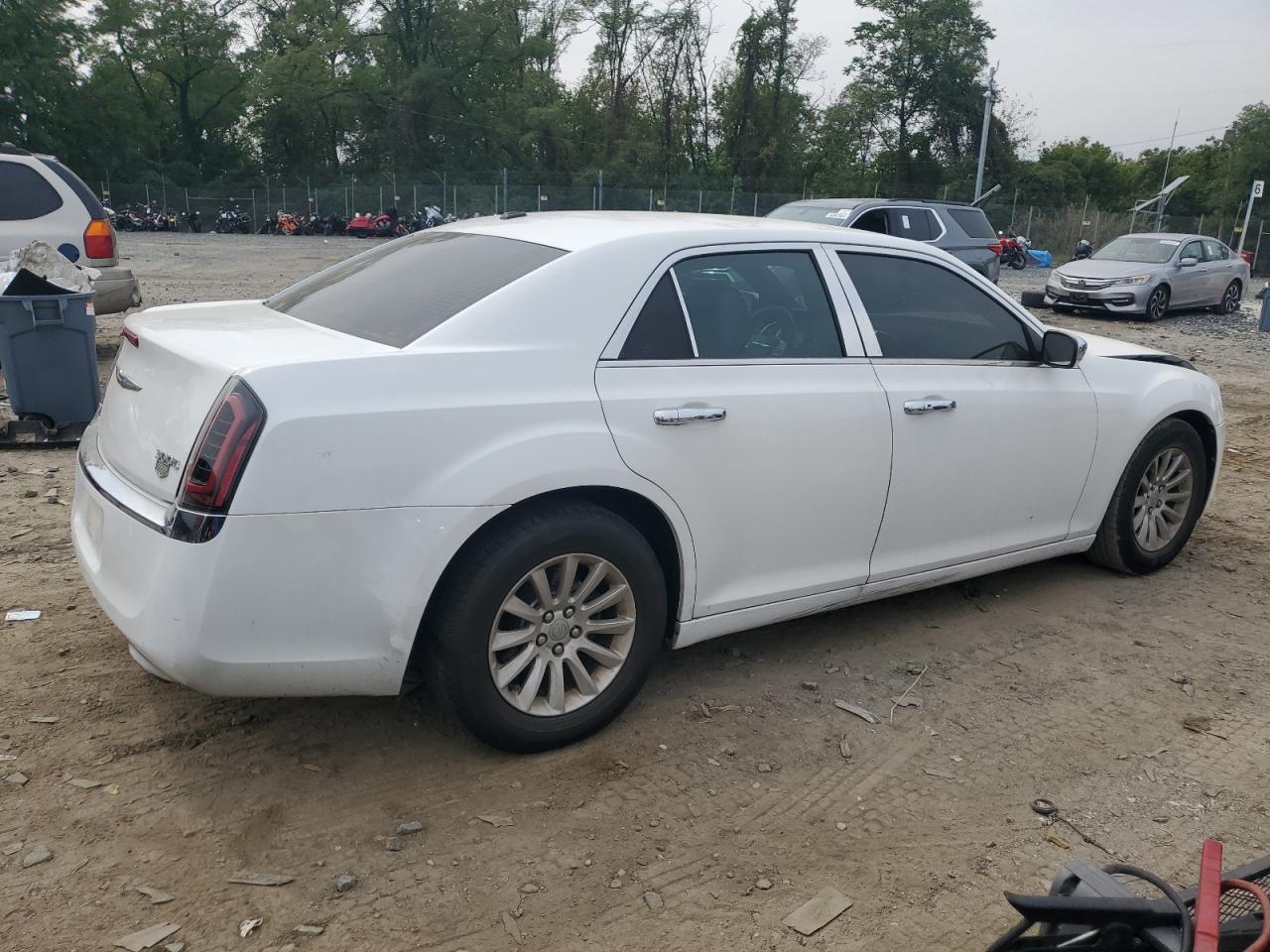 2014 Chrysler 300 VIN: 2C3CCAAG0EH335742 Lot: 81328825